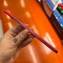 Rotulador Stabilo pen68 rojo oscuro